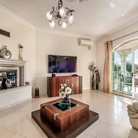 Villa Caty Catarina *